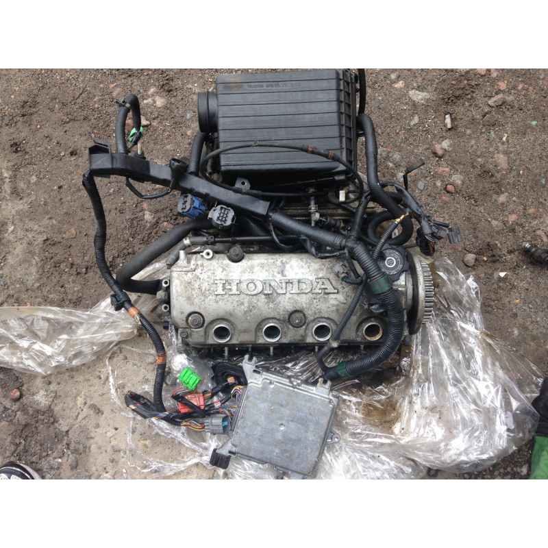 Головка двигуна 1.4 головка блоку циліндрів Honda civic 1996
