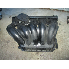 Патрубок, впускний колектор Mercedes-Benz 612 090 10 37