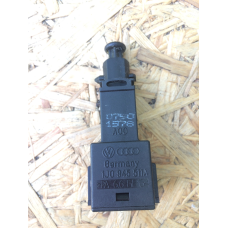 Датчик включення стопсигнала 1J0945511A