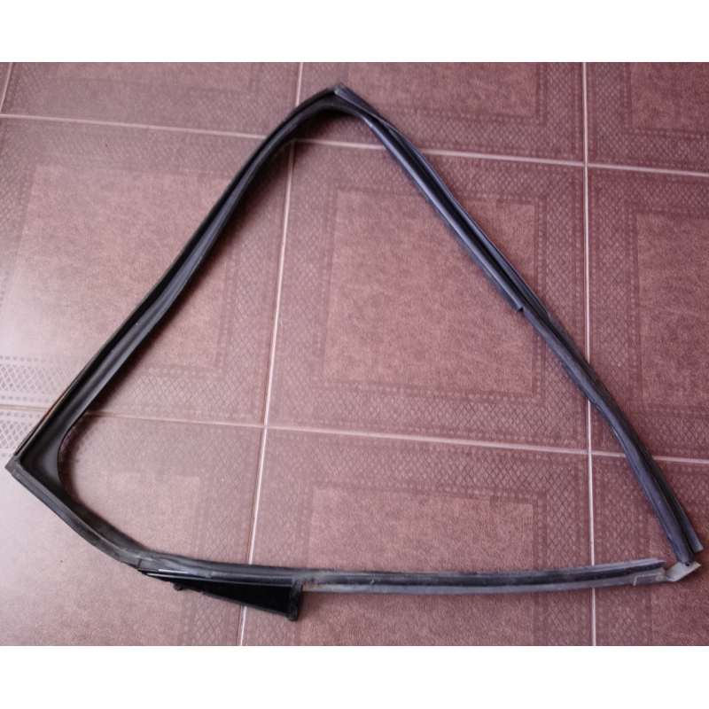 Ущільнювач отвору скла задніх дверей, Honda Accord, Хонда акорд 7, 2003-2006 року.