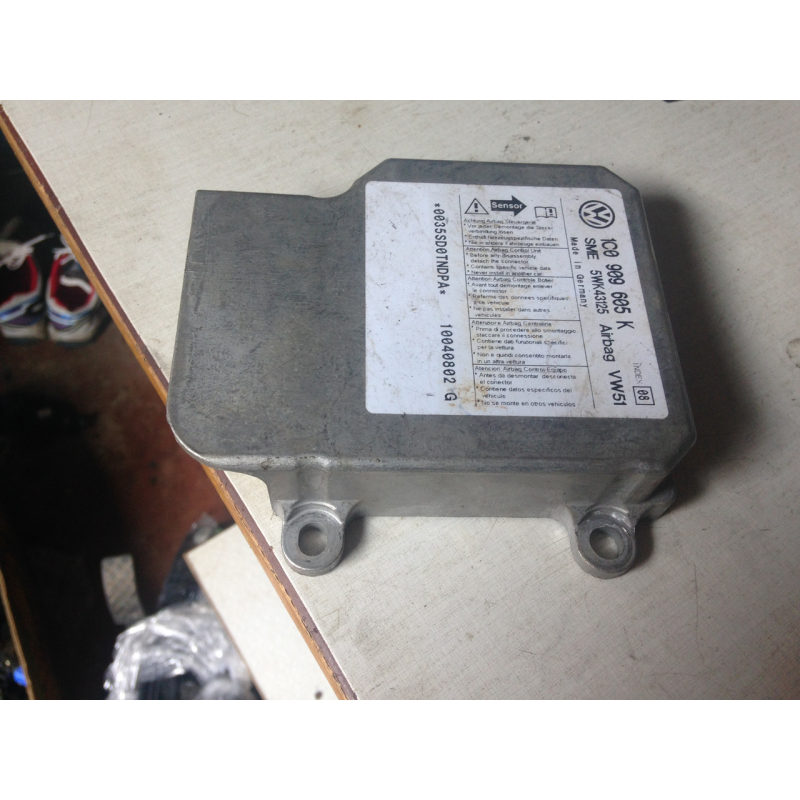 Ебу блок управління airbag 1c0 909 605 K