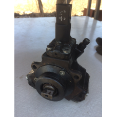Оригінальні запчастини б/у насос високого тиску Bosch A612070010180 або 0986437016