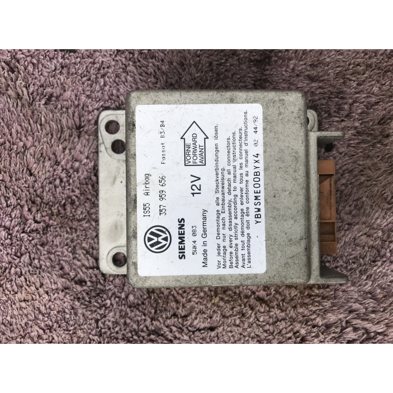 Блок управління airbag Volkswagen Passat B3, B4. 357959656.