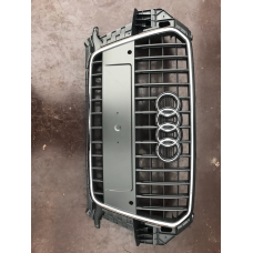 Решітка радіатора atrapa audi q3 8u 11 - 8u0853653h