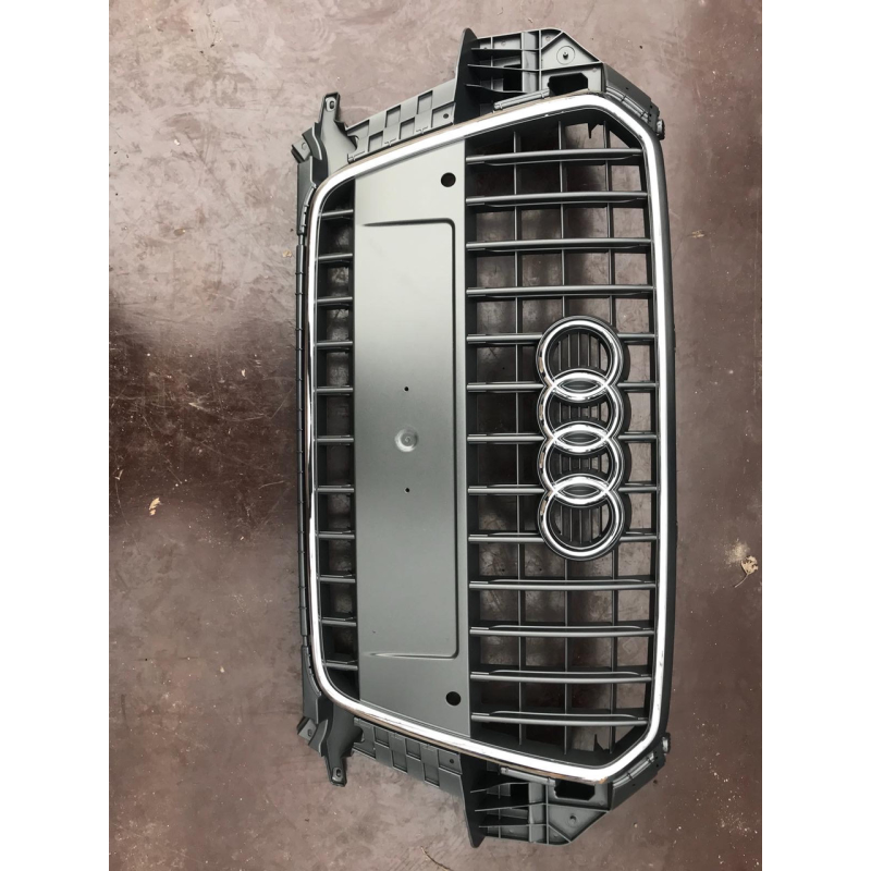 Решітка радіатора atrapa audi q3 8u 11 - 8u0853653h