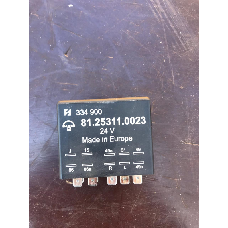 81.25311-0023 Реле поворотів MAN (10 контактів)