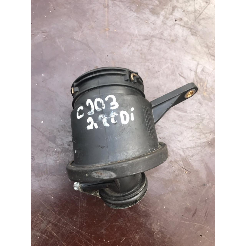 Повітряний патрубок Mercedes A6110981607