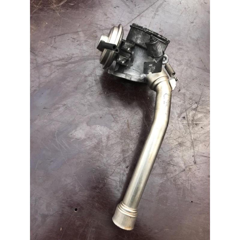 Клапан EGR рециркуляції газів A6110900754 Mercedes