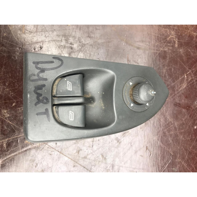 Кнопки склопідіймача ліва + права Peugeot Boxer/Citroen Jumper/Fiat Ducato 02>06 735315619