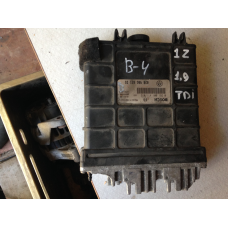 Блок управління двигуна 028-906-021-DD Volkswagen Passat B4