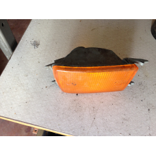 Поворотник правий Volkswagen Passat B4 1HO 953 156 C
