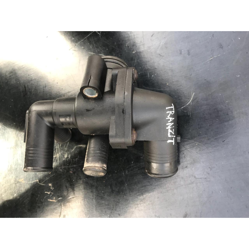 Корпус термостата 2.2 TDCI Ford Transit 6C1Q-8A586-AC 6C1Q-9K478-AC