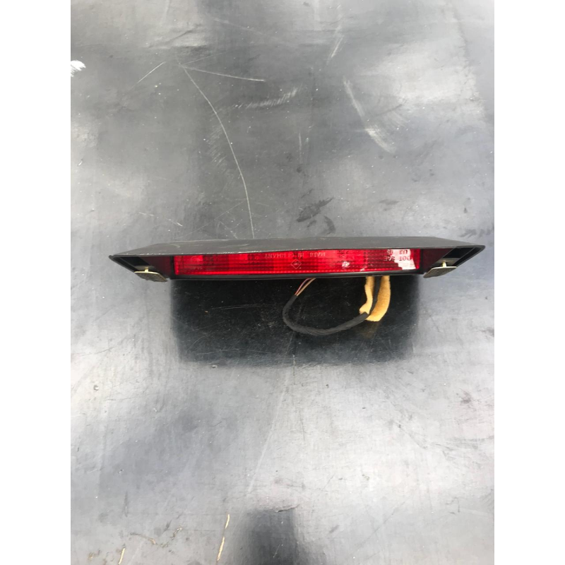 Додатковий стоп ліхтар volkswagen Bora / passat b4 1H5 945 135 1H5945135
