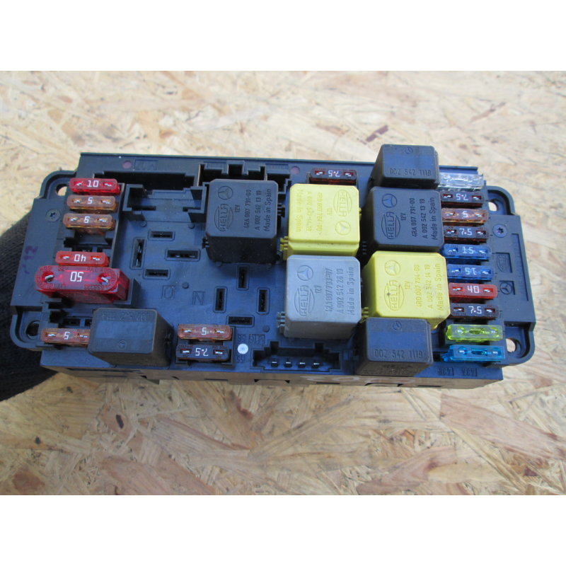 Блок запобіжників SAM для Mercedes W203 2095450001