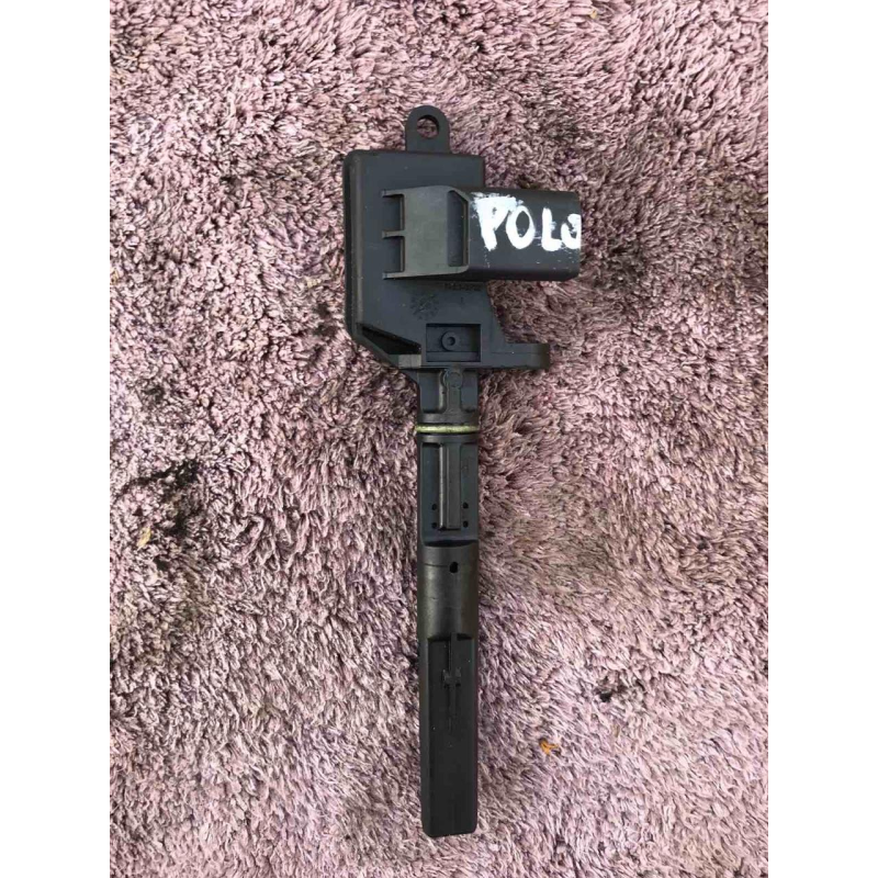 Датчик рівня мастила двигуна VW Polo 1.2 E/1.4 TDi 02 Skoda Fabia/Roomster 00 Seat Ibiza 02 045907660D