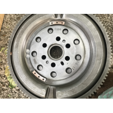 ДАМПФЕРНЫЙ МАХОВИК KPL. SUZUKI SX4 2.0 DDIS 282642A