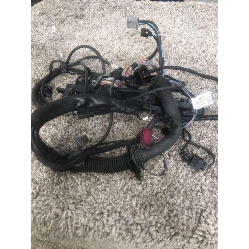 Mercedes джгут проводки двигуна A6111500333