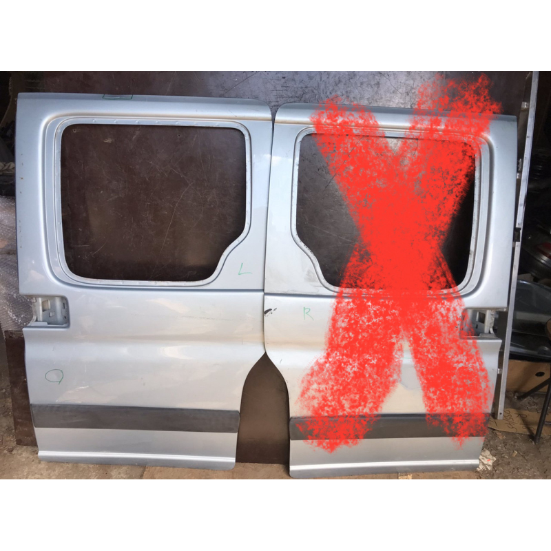 Двері бічна зсувні права/ліва під скло Citroen Berlingo/Peugeot Partner