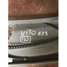 Жабо/Пластик під лобове скло Mercedes Vito/Viano W639 A6398840074