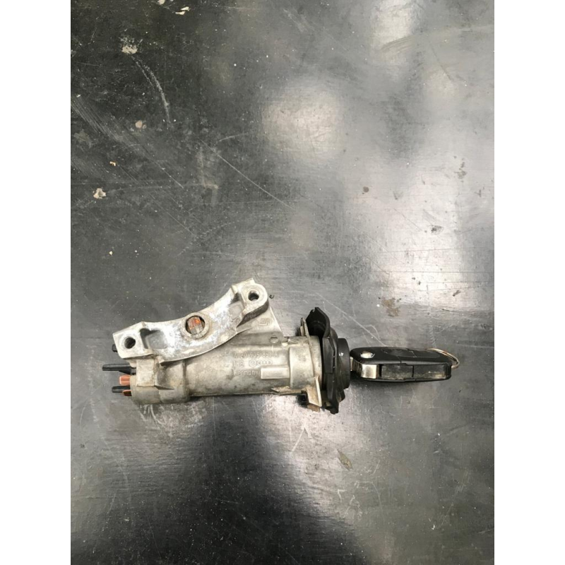 Замок запалювання з контактною групою SKODA\VW\AUDI 4B0905851A