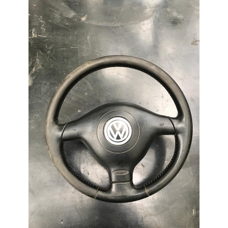 Триспицеве кермо на VOLKSWAGEN GOLF 3B0 880 201 AG
