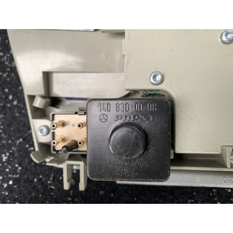 Плафон салону передні MERCEDES W210 95-02 A2088206701