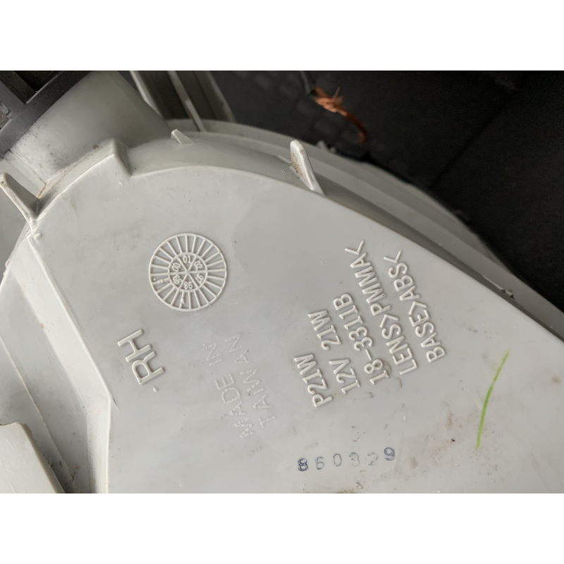 Поворотник передній правий Mercedes S320 W140 183311B