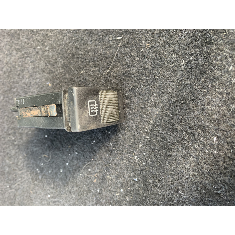 Кнопка обігріву заднього скла для Audi A4 B5 4D0941503B