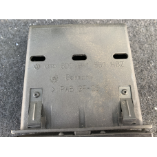 Бардачок/ полку центральна Audi A4 B5 8D0941561