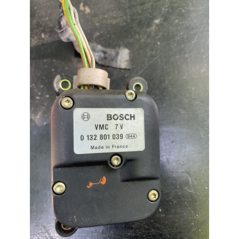 Кроковий двигун печілки для Audi A4 B5 0132801039 (Ауді А4)