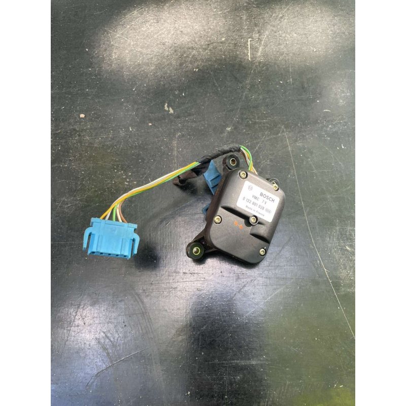 0132801028 Bosch кроковий двигун