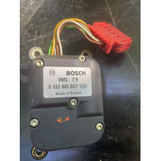 0132801027 Bosch кроковий двигун печі