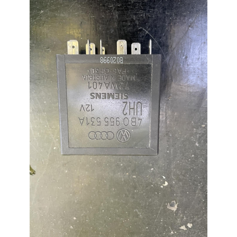 4B0955531A VAG реле керування склоочисником