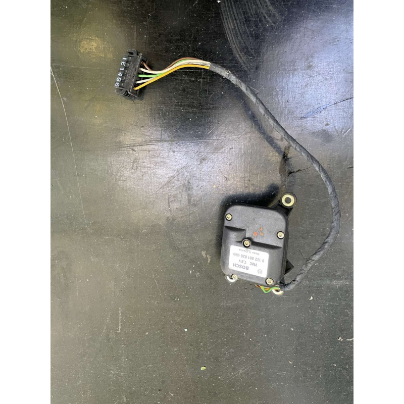 0132801026 Bosch кроковий двигун печі Audi A4 B5 0132801026 Bosch кроковий двигун печі Audi A4 B5
