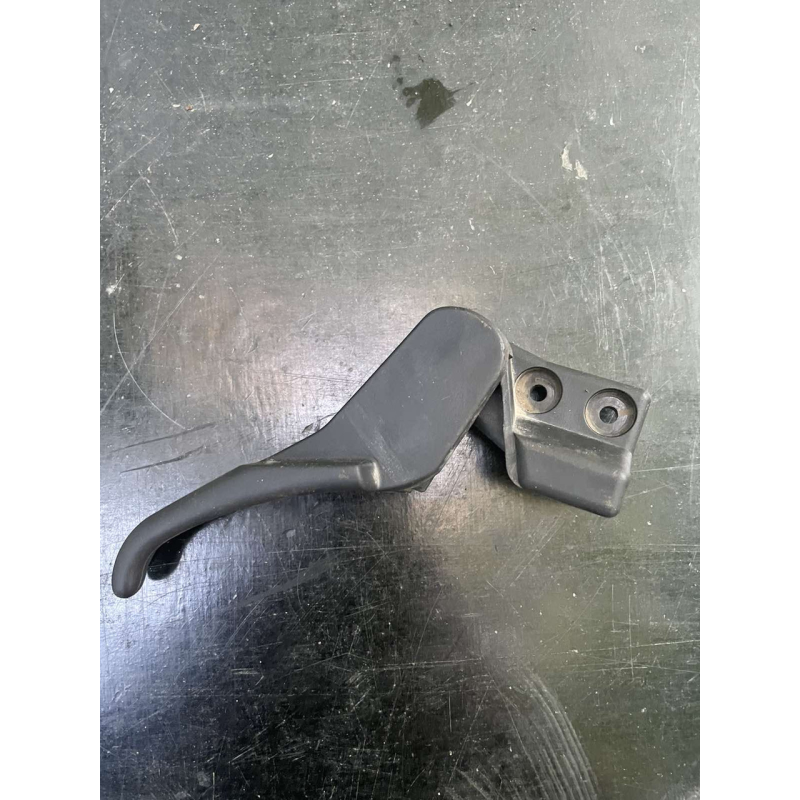Ручка відкривання капота VW Passat B5 3B1823533