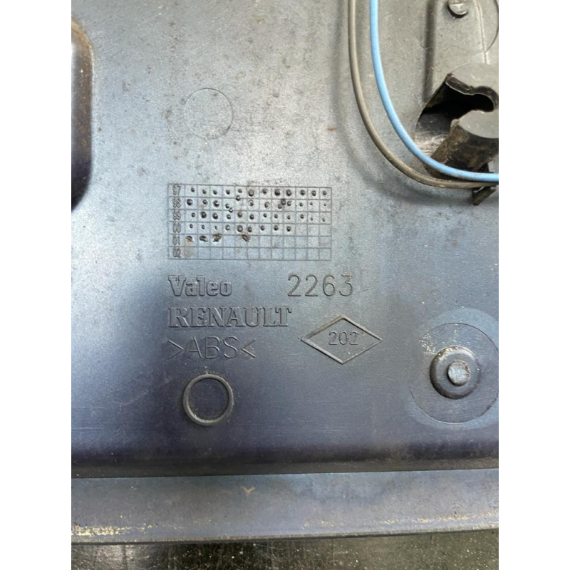 Накладка дверей (кришки) багажника Renault Scenic 1998 Valeo 2263 7700849410 7700842700