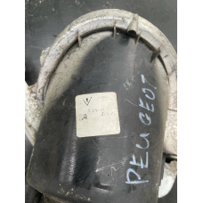 66976240 галогенна фара права Peugeot 206  9628733980