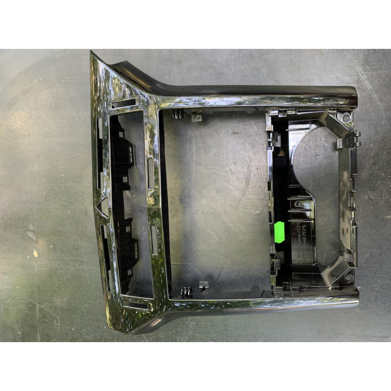 Накладка торпедо центр верхня Opel Astra H 2004-2010 331985437