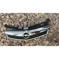 Передня хромована решітка для Opel Astra H 13225775 13225792 13225796