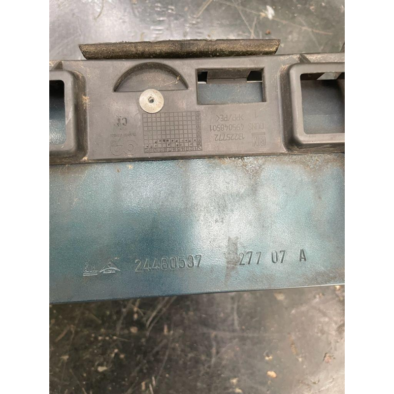 Підсилювач переднього бампера Opel Astra H/Zafira B 13225772 24460537 Підсилювач переднього бампера Opel Astra H/Zafira B 13225772 24460537
