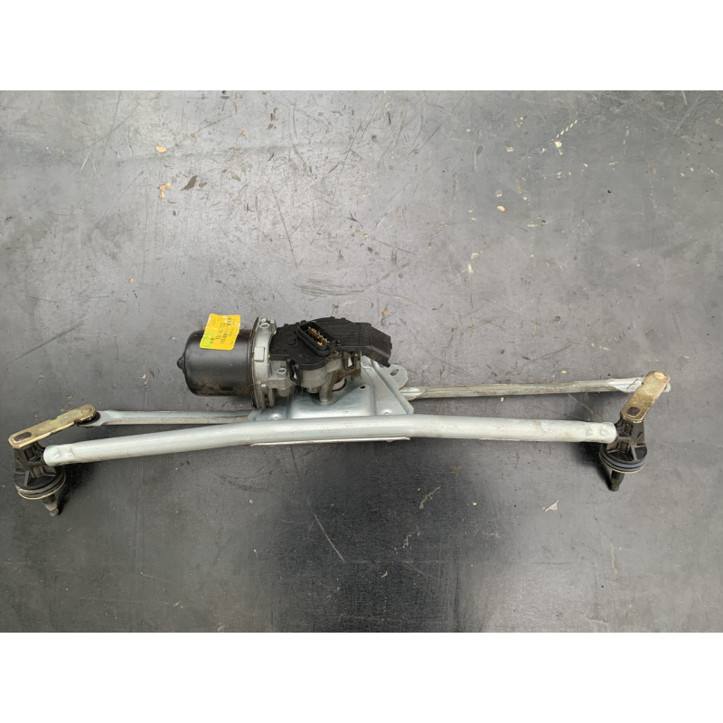 Трапеція двірників з моторчиком передня права 8200122345 renault kangoo 2004-2013 53563102