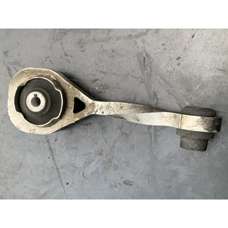 Опора двигуна задня Renault Kangoo 8200151995