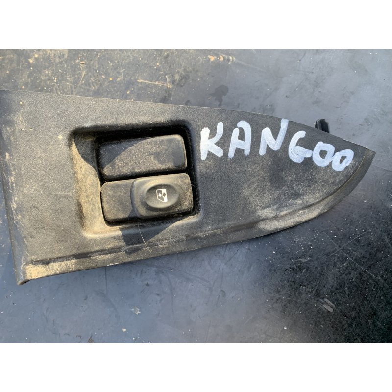 Блок кнопок склопідіймача правих дверей Renault Kangoo 7700304763