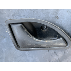 Ручка внутрішня передня ліва Renault Kangoo (97-07) 8200247802