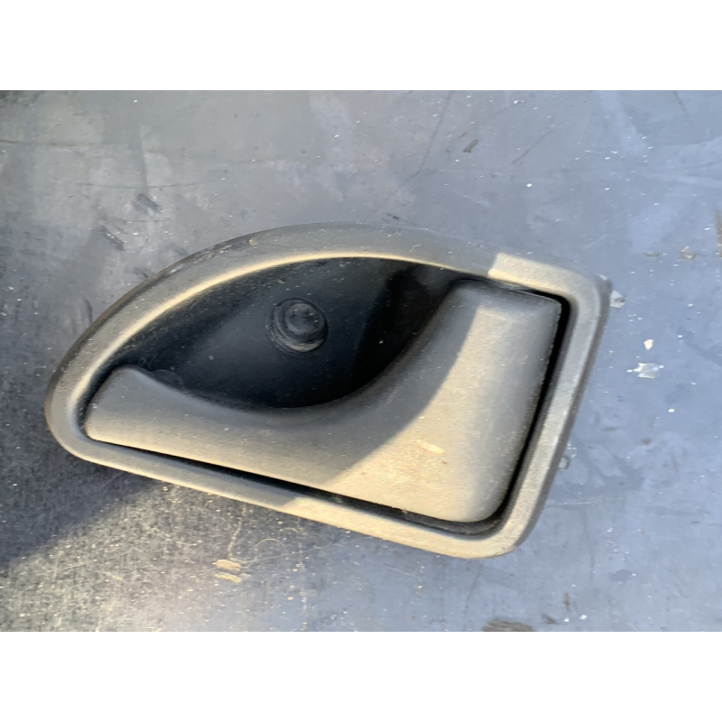 Ручка дверей передньої правої Renault Kangoo, Nissan Kubistar 8200247803