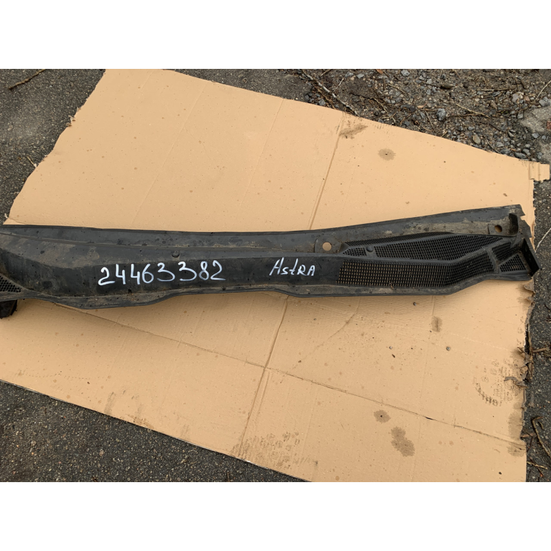 Планка під лобове скло Opel Astra H 04-14 24463382