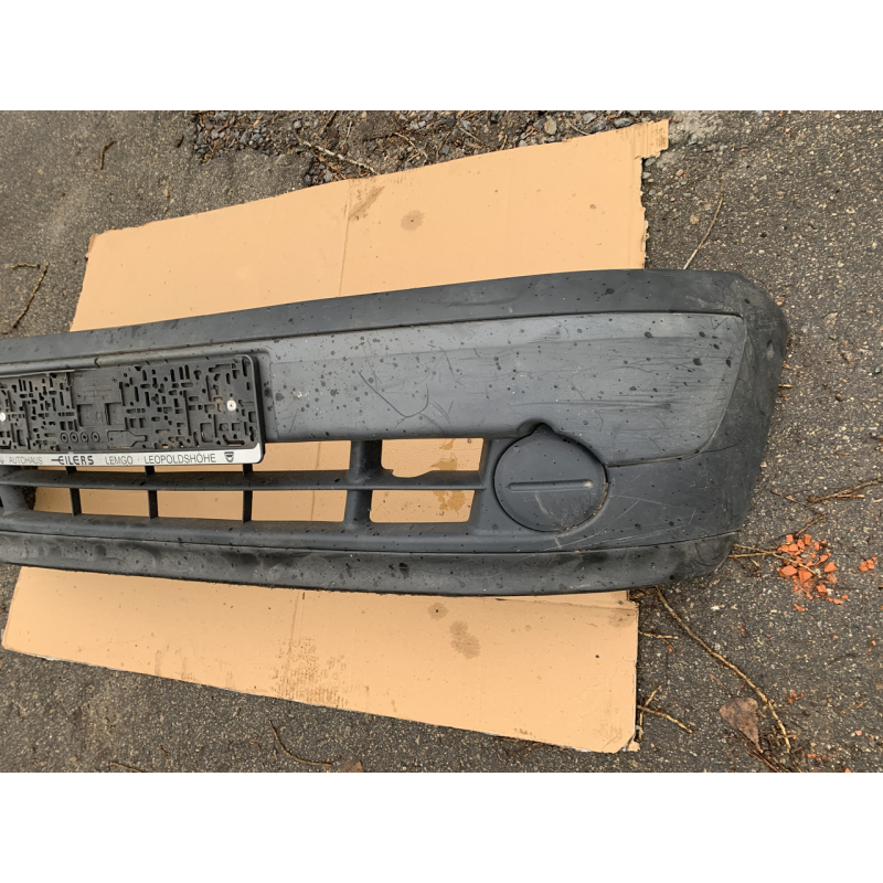 Бампер передній Renault Kangoo 2003-2006 8200152587