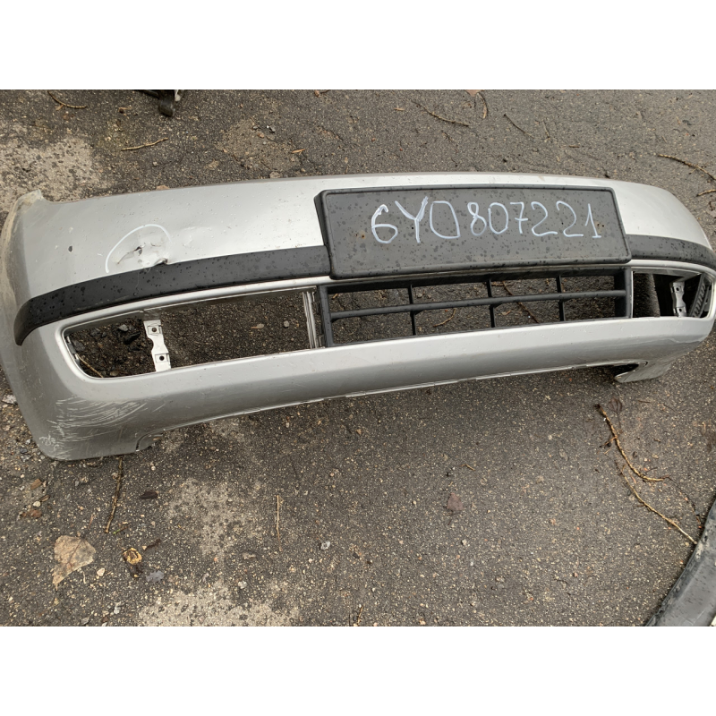 Бампер передний Skoda Fabia 99-05  6Y0807221