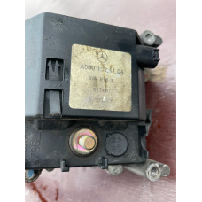Електропідігрівач охолоджувальної рідини Mercedes A6111500304 A0001591104