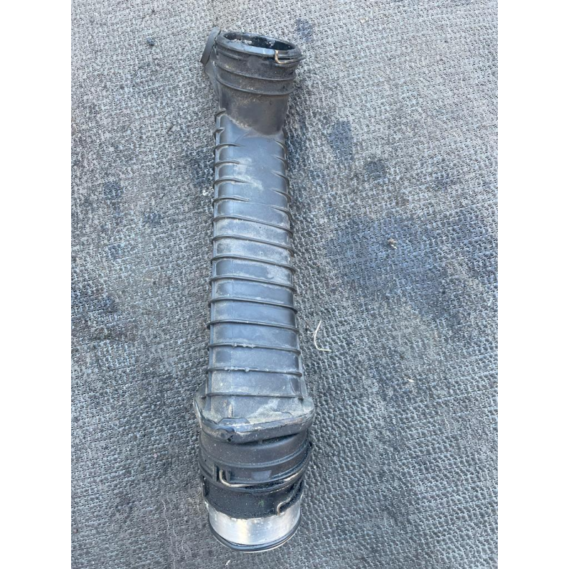 Патрубок інтеркулера Volkswagen Golf IV 1.9 TDI Skoda Octavia 1J0145762